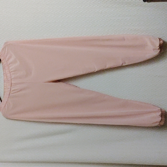 NWOT Women's Victoria Secret Sequins Pink Jogger Pants - Picture 4 of 5